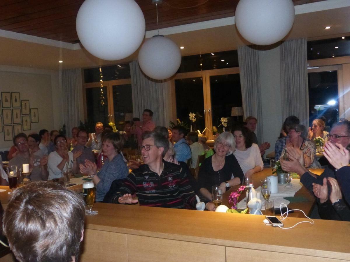 Gasthaus Sonne Gbr Trennfeld Esterno foto